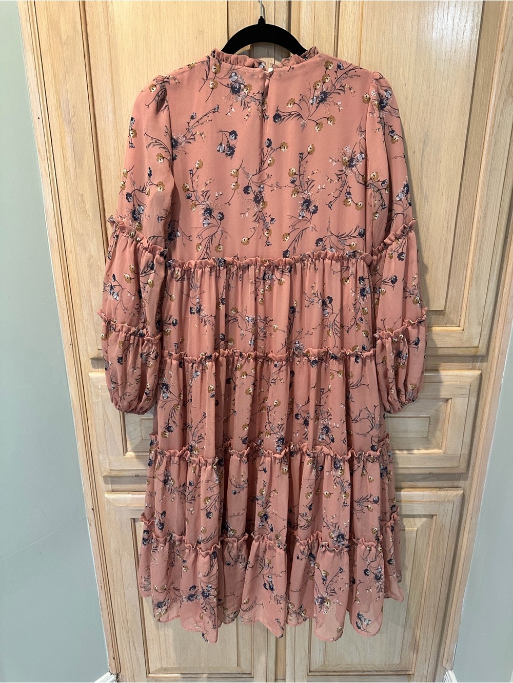Dainty Jewells Dusty Rose Floral Tiered Midi Dress - Picture 4 of 5